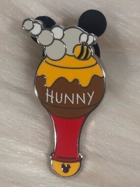 Disneyland Winnie the Pooh Bubble Wand Hidden Mickey Disney 2025 Pin Wave B‎ New